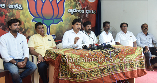 Mangaluru North unit BJP President Dr Bharath Raj Shetty has demanded that JD(S) State President HD Kumaraswamy and Mangaluru North MLA Moidin Bava 